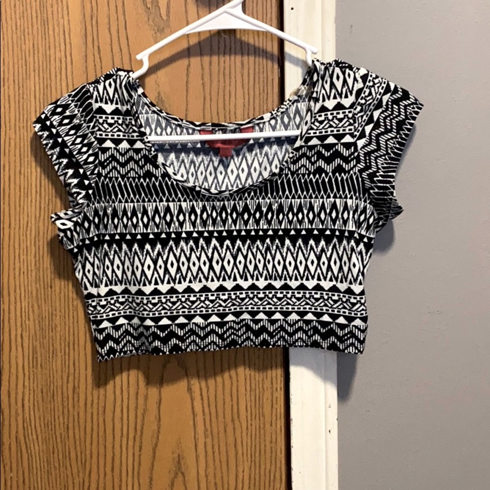 Crop top